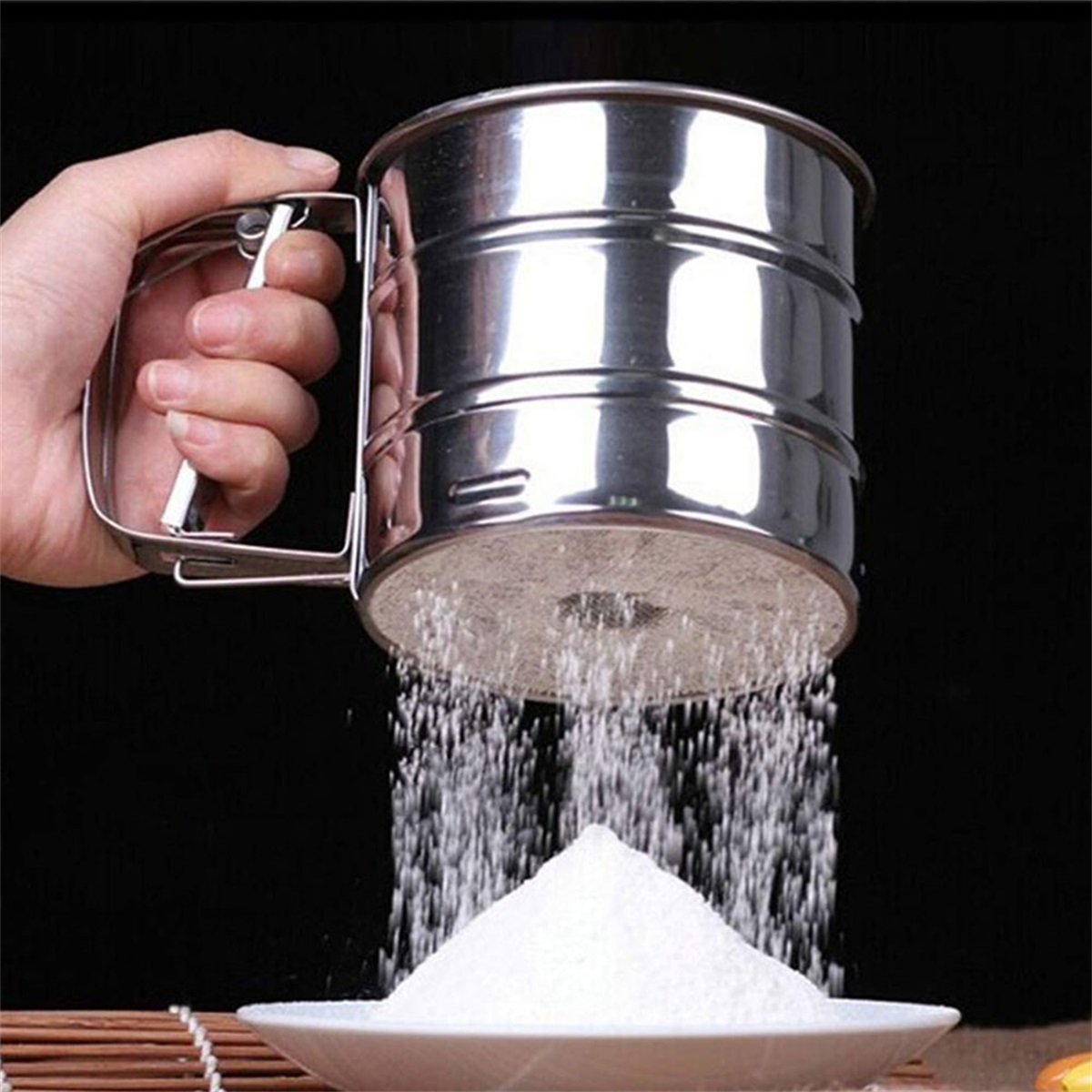 Colador de tamiz de harina de  - Baking Powder Kitchen reseña y precio